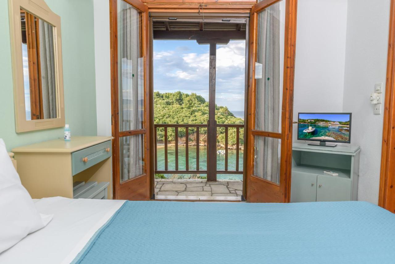 Studios Avra Agios Georgios  ภายนอก รูปภาพ