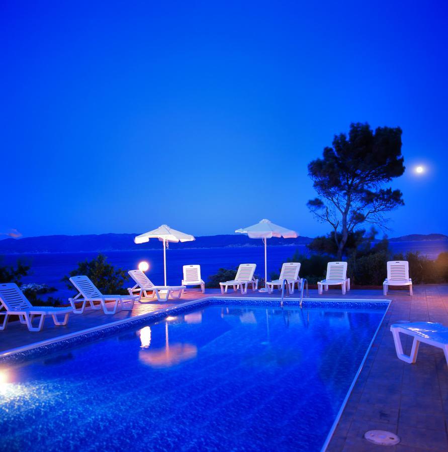 Studios Avra Agios Georgios  ภายนอก รูปภาพ