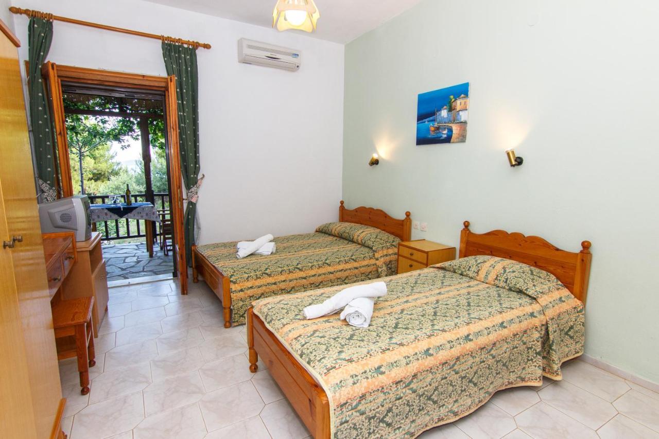 Studios Avra Agios Georgios  ภายนอก รูปภาพ