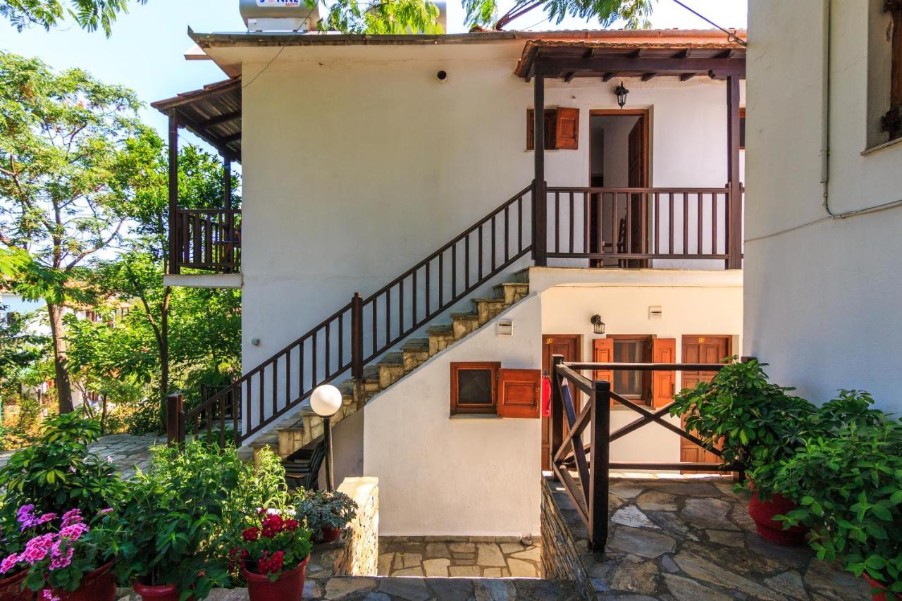 Studios Avra Agios Georgios  ภายนอก รูปภาพ